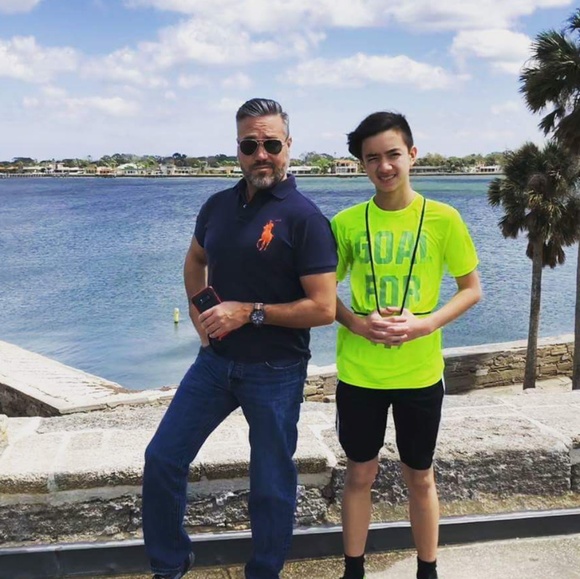 Meet your Posher, Lee Pupak " Bohemian " - Picture 5 of 8